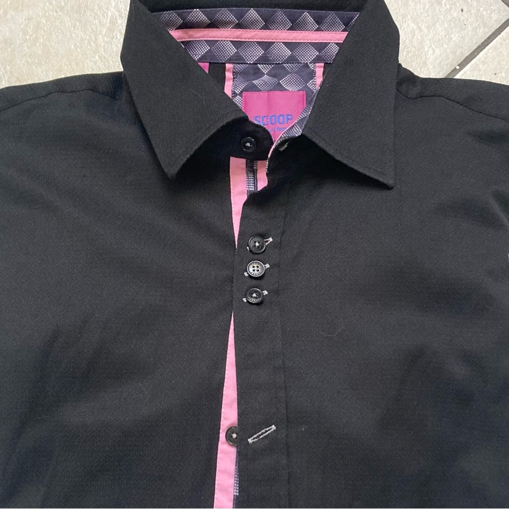 💫SCOOP Men’s Dress Shirt with Open Neckline-Roman Black/Pink